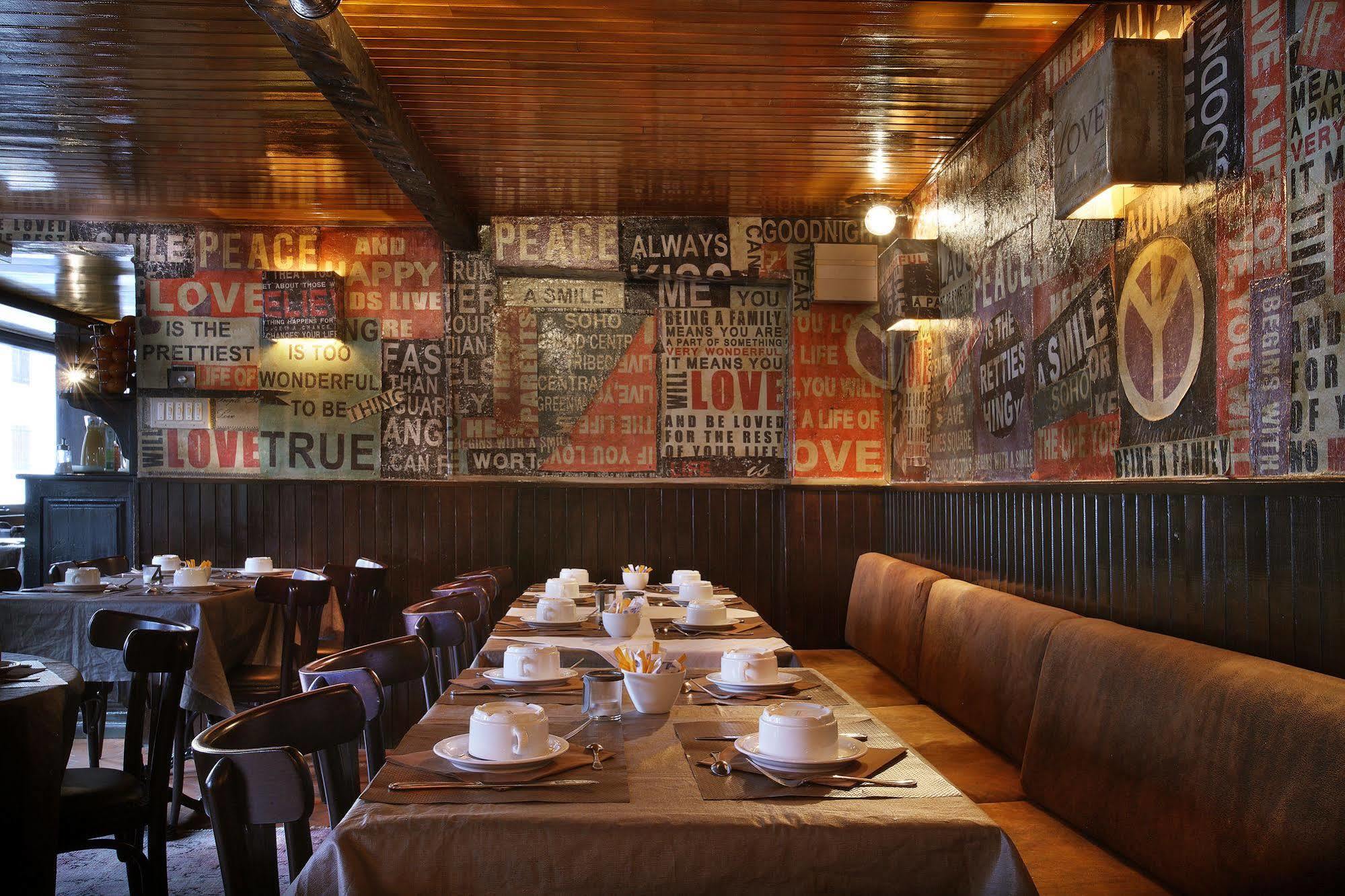 Hotel Tournier คูร์เชอแวล ภายนอก รูปภาพ